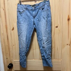 Old Navy Light Blue Ankle Jeans
